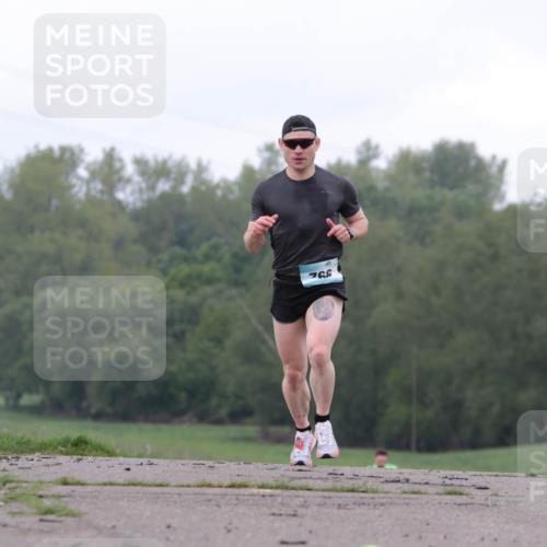 05.05.2024 - 7. Wedeler Halbmarathon H.Heesch http://msf.ph/oto/6221703 05.05.2024 10:57:34 Laufen  meine-sportfotos.de