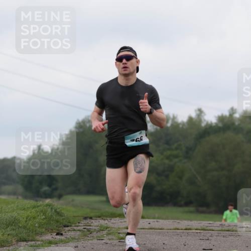 05.05.2024 - 7. Wedeler Halbmarathon H.Heesch http://msf.ph/oto/6221713 05.05.2024 10:57:36 Laufen  meine-sportfotos.de