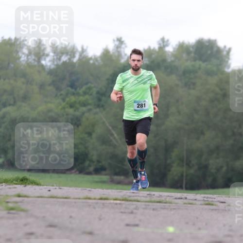05.05.2024 - 7. Wedeler Halbmarathon H.Heesch http://msf.ph/oto/6221724 05.05.2024 10:57:42 Laufen 281 meine-sportfotos.de