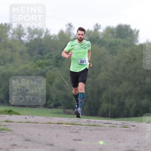05.05.2024 - 7. Wedeler Halbmarathon H.Heesch http://msf.ph/oto/6221725 05.05.2024 10:57:42 Laufen 281 meine-sportfotos.de