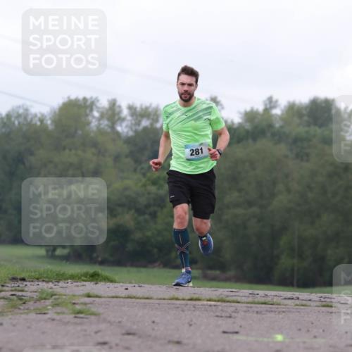 05.05.2024 - 7. Wedeler Halbmarathon H.Heesch http://msf.ph/oto/6221731 05.05.2024 10:57:43 Laufen 281 meine-sportfotos.de