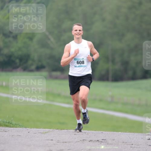 05.05.2024 - 7. Wedeler Halbmarathon H.Heesch http://msf.ph/oto/6221753 05.05.2024 11:00:06 Laufen 608, 45 meine-sportfotos.de