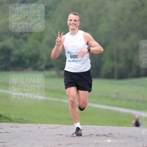 05.05.2024 - 7. Wedeler Halbmarathon H.Heesch http://msf.ph/oto/6221762 05.05.2024 11:00:07 Laufen 809 meine-sportfotos.de