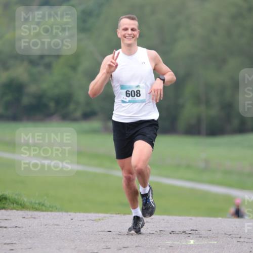 05.05.2024 - 7. Wedeler Halbmarathon H.Heesch http://msf.ph/oto/6221763 05.05.2024 11:00:07 Laufen 608 meine-sportfotos.de