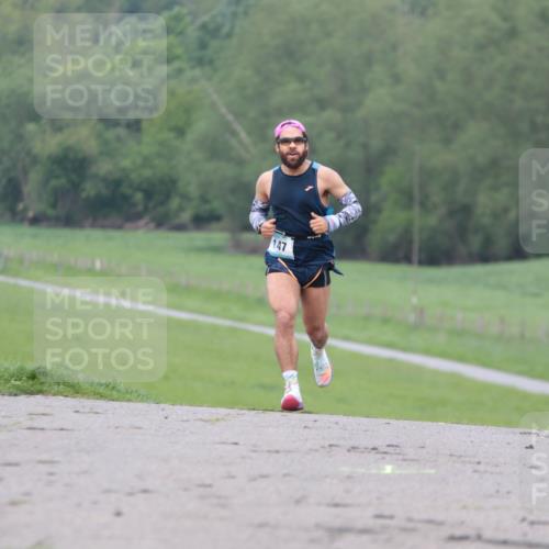 05.05.2024 - 7. Wedeler Halbmarathon H.Heesch http://msf.ph/oto/6221783 05.05.2024 11:00:23 Laufen 147 meine-sportfotos.de