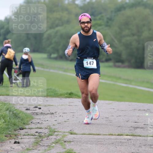 05.05.2024 - 7. Wedeler Halbmarathon H.Heesch http://msf.ph/oto/6221800 05.05.2024 11:00:27 Laufen 147 meine-sportfotos.de