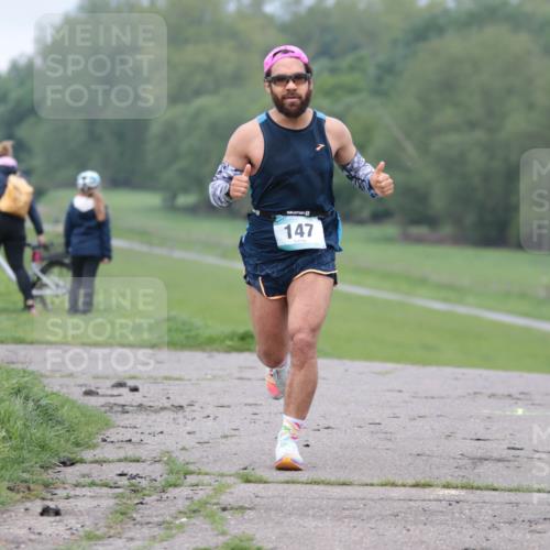 05.05.2024 - 7. Wedeler Halbmarathon H.Heesch http://msf.ph/oto/6221802 05.05.2024 11:00:27 Laufen 147 meine-sportfotos.de