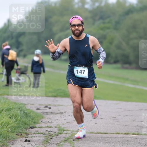 05.05.2024 - 7. Wedeler Halbmarathon H.Heesch http://msf.ph/oto/6221806 05.05.2024 11:00:27 Laufen 147 meine-sportfotos.de