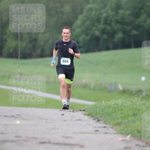05.05.2024 - 7. Wedeler Halbmarathon H.Heesch http://msf.ph/oto/6221818 05.05.2024 11:01:04 Laufen 894 meine-sportfotos.de