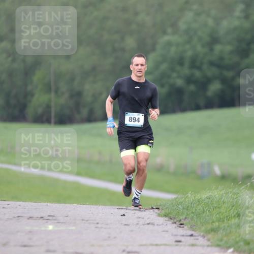 05.05.2024 - 7. Wedeler Halbmarathon H.Heesch http://msf.ph/oto/6221820 05.05.2024 11:01:05 Laufen 894 meine-sportfotos.de