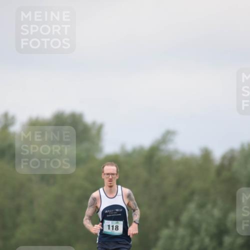05.05.2024 - 7. Wedeler Halbmarathon H.Heesch http://msf.ph/oto/6221844 05.05.2024 11:01:50 Laufen 32, 118 meine-sportfotos.de
