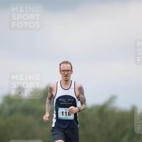 05.05.2024 - 7. Wedeler Halbmarathon H.Heesch http://msf.ph/oto/6221853 05.05.2024 11:01:52 Laufen 32, 14, 118 meine-sportfotos.de