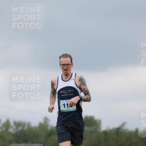 05.05.2024 - 7. Wedeler Halbmarathon H.Heesch http://msf.ph/oto/6221866 05.05.2024 11:01:55 Laufen 32, 118 meine-sportfotos.de