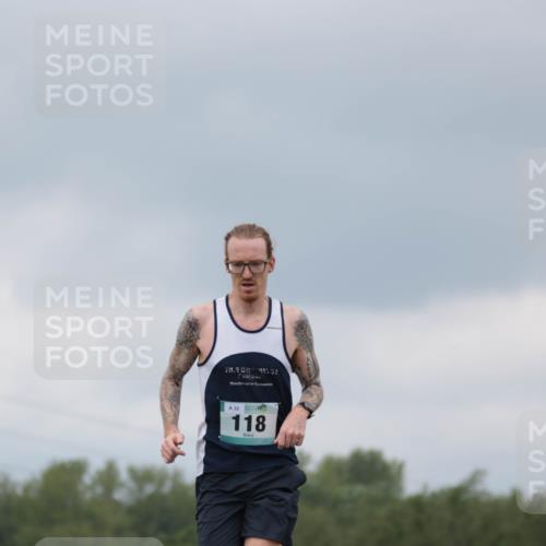 05.05.2024 - 7. Wedeler Halbmarathon H.Heesch http://msf.ph/oto/6221868 05.05.2024 11:01:55 Laufen 32, 118 meine-sportfotos.de