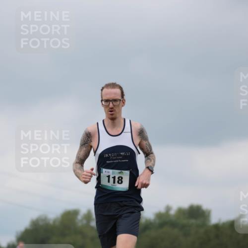 05.05.2024 - 7. Wedeler Halbmarathon H.Heesch http://msf.ph/oto/6221872 05.05.2024 11:01:56 Laufen 32, 118 meine-sportfotos.de