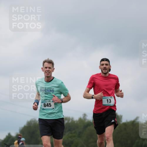 05.05.2024 - 7. Wedeler Halbmarathon H.Heesch http://msf.ph/oto/6221931 05.05.2024 11:03:18 Laufen 845, 13 meine-sportfotos.de
