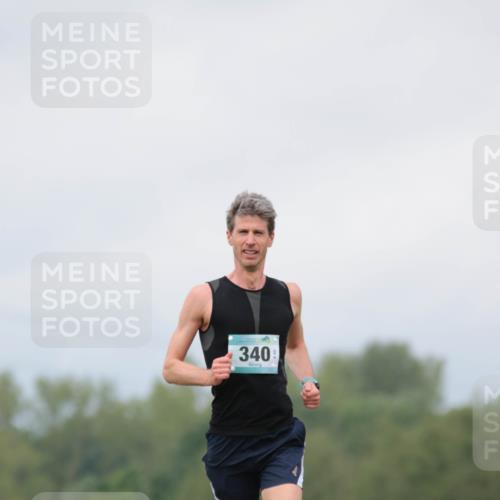 05.05.2024 - 7. Wedeler Halbmarathon H.Heesch http://msf.ph/oto/6221956 05.05.2024 11:03:44 Laufen 340 meine-sportfotos.de