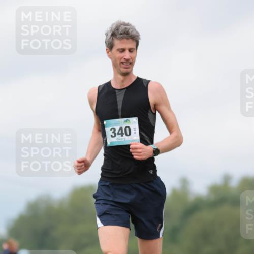 05.05.2024 - 7. Wedeler Halbmarathon H.Heesch http://msf.ph/oto/6221970 05.05.2024 11:03:46 Laufen 56, 340 meine-sportfotos.de