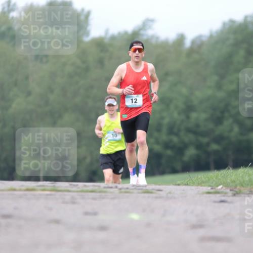 05.05.2024 - 7. Wedeler Halbmarathon H.Heesch http://msf.ph/oto/6221975 05.05.2024 11:04:03 Laufen 10, 12 meine-sportfotos.de