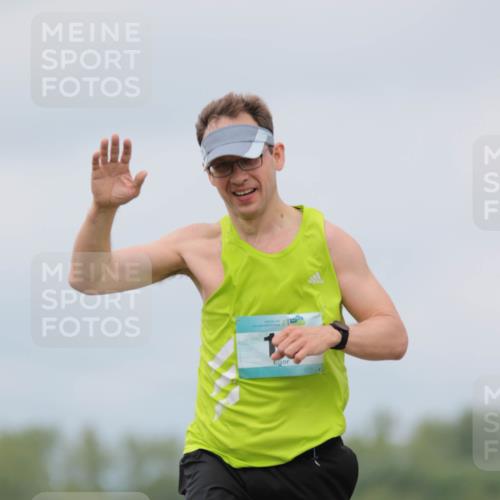 05.05.2024 - 7. Wedeler Halbmarathon H.Heesch http://msf.ph/oto/6222001 05.05.2024 11:04:11 Laufen  meine-sportfotos.de