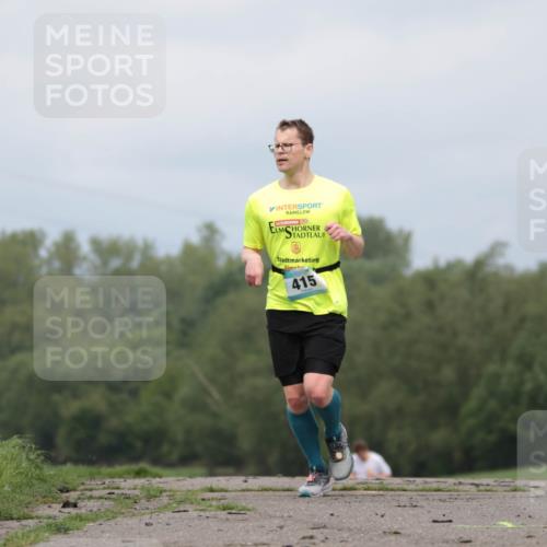 05.05.2024 - 7. Wedeler Halbmarathon H.Heesch http://msf.ph/oto/6222055 05.05.2024 11:05:10 Laufen 415 meine-sportfotos.de
