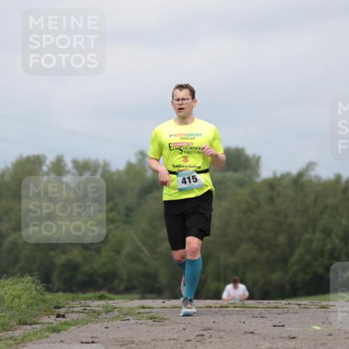 05.05.2024 - 7. Wedeler Halbmarathon H.Heesch http://msf.ph/oto/6222057 05.05.2024 11:05:10 Laufen 415 meine-sportfotos.de