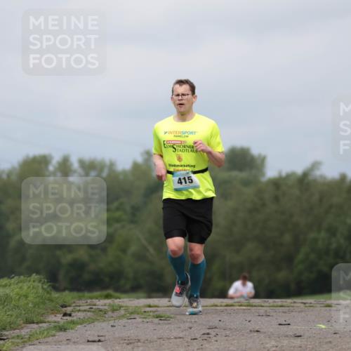 05.05.2024 - 7. Wedeler Halbmarathon H.Heesch http://msf.ph/oto/6222058 05.05.2024 11:05:10 Laufen 415 meine-sportfotos.de