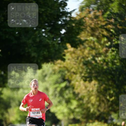 08.06.2024 - REWE Women's Run Dr. Thomas Lammeyer http://msf.ph/oto/6242300 09.06.2024 09:12:50 Laufen 10185 meine-sportfotos.de