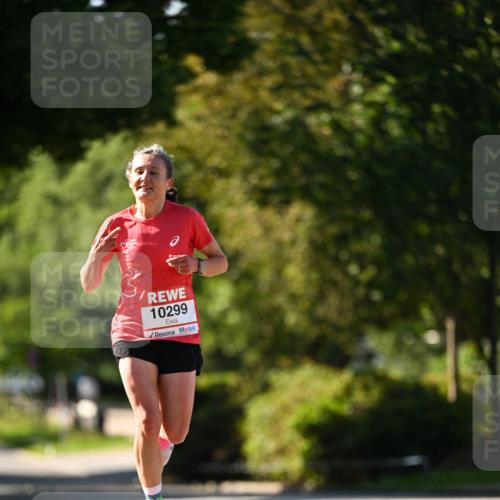 08.06.2024 - REWE Women's Run Dr. Thomas Lammeyer http://msf.ph/oto/6242322 09.06.2024 09:13:02 Laufen 10299 meine-sportfotos.de