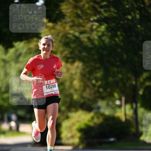 08.06.2024 - REWE Women's Run Dr. Thomas Lammeyer http://msf.ph/oto/6242324 09.06.2024 09:13:02 Laufen 10299 meine-sportfotos.de