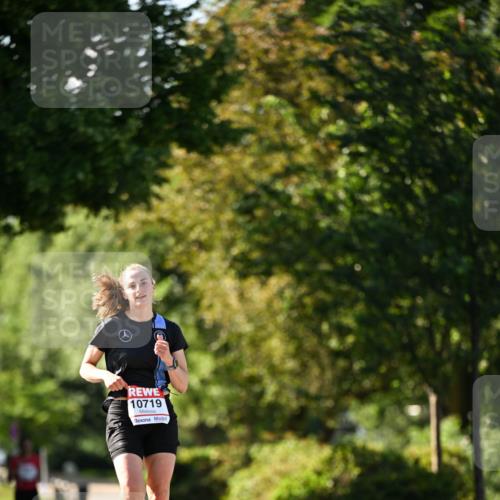 08.06.2024 - REWE Women's Run Dr. Thomas Lammeyer http://msf.ph/oto/6242362 09.06.2024 09:13:52 Laufen 10719 meine-sportfotos.de