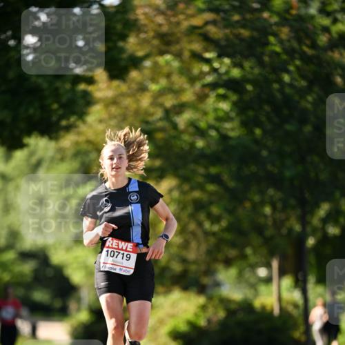 08.06.2024 - REWE Women's Run Dr. Thomas Lammeyer http://msf.ph/oto/6242369 09.06.2024 09:13:53 Laufen 10719 meine-sportfotos.de