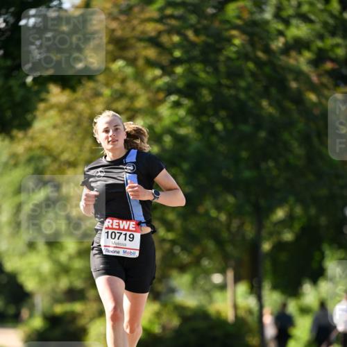 08.06.2024 - REWE Women's Run Dr. Thomas Lammeyer http://msf.ph/oto/6242373 09.06.2024 09:13:54 Laufen 10719 meine-sportfotos.de