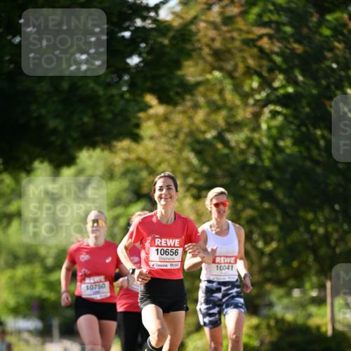 08.06.2024 - REWE Women's Run Dr. Thomas Lammeyer http://msf.ph/oto/6242568 09.06.2024 09:15:10 Laufen 10656, 10041, 10750 meine-sportfotos.de