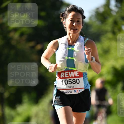 08.06.2024 - REWE Women's Run Dr. Thomas Lammeyer http://msf.ph/oto/6242621 09.06.2024 09:15:28 Laufen 10580 meine-sportfotos.de