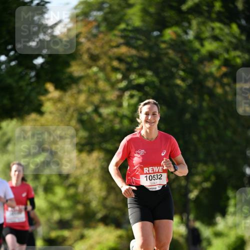 08.06.2024 - REWE Women's Run Dr. Thomas Lammeyer http://msf.ph/oto/6242624 09.06.2024 09:15:29 Laufen 10532 meine-sportfotos.de