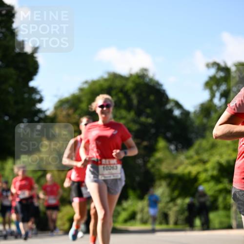 08.06.2024 - REWE Women's Run Dr. Thomas Lammeyer http://msf.ph/oto/6243132 09.06.2024 09:17:18 Laufen 10263 meine-sportfotos.de