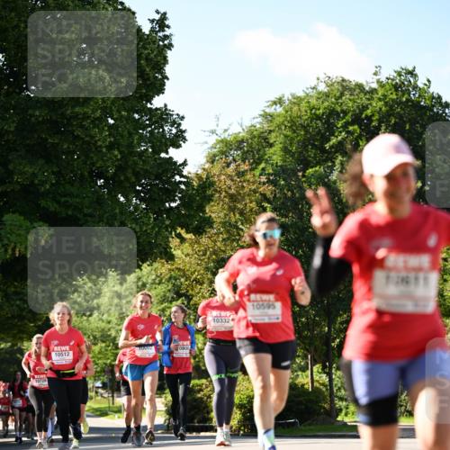 08.06.2024 - REWE Women's Run Dr. Thomas Lammeyer http://msf.ph/oto/6243215 09.06.2024 09:17:34 Laufen 10728, 10002, 0800, 10512, 10595, 10332 meine-sportfotos.de