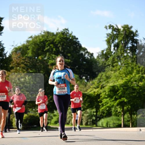 08.06.2024 - REWE Women's Run Dr. Thomas Lammeyer http://msf.ph/oto/6243810 09.06.2024 09:19:22 Laufen 0300, 10181, 10566, 128 meine-sportfotos.de