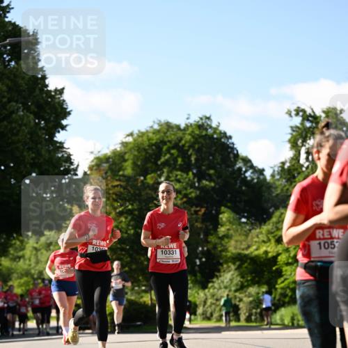 08.06.2024 - REWE Women's Run Dr. Thomas Lammeyer http://msf.ph/oto/6244560 09.06.2024 09:21:03 Laufen 12, 1036, 10331, 1053 meine-sportfotos.de