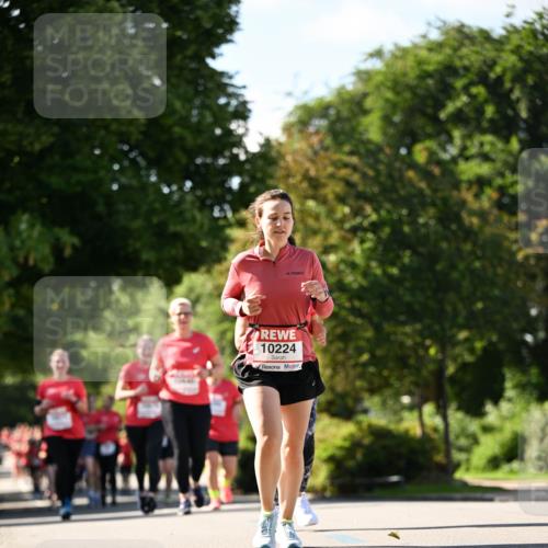 08.06.2024 - REWE Women's Run Dr. Thomas Lammeyer http://msf.ph/oto/6244935 09.06.2024 09:22:09 Laufen 10224 meine-sportfotos.de