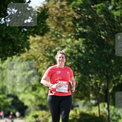 08.06.2024 - REWE Women's Run Dr. Thomas Lammeyer http://msf.ph/oto/6246060 09.06.2024 09:25:24 Laufen 173 meine-sportfotos.de