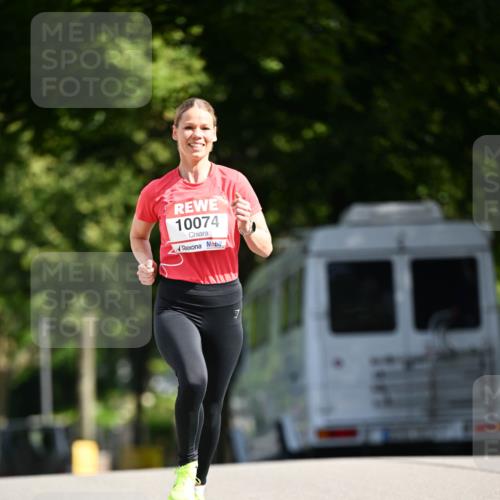08.06.2024 - REWE Women's Run Dr. Thomas Lammeyer http://msf.ph/oto/6246822 09.06.2024 09:32:51 Laufen 10074, 7 meine-sportfotos.de