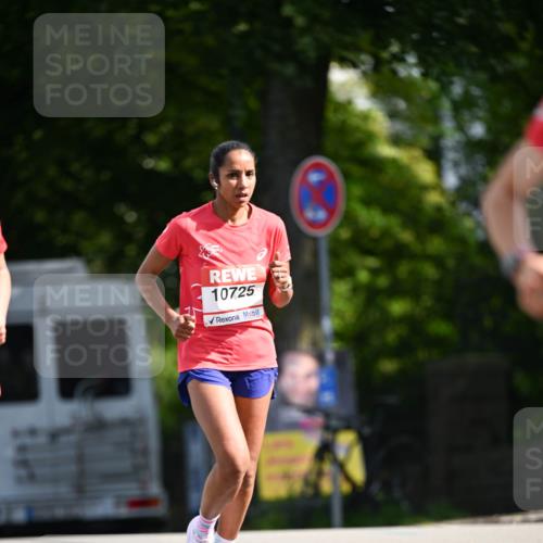 08.06.2024 - REWE Women's Run Dr. Thomas Lammeyer http://msf.ph/oto/6247157 09.06.2024 09:35:12 Laufen 10725 meine-sportfotos.de