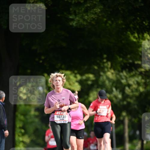 08.06.2024 - REWE Women's Run Dr. Thomas Lammeyer http://msf.ph/oto/6249022 09.06.2024 09:42:25 Laufen 10, 10739 meine-sportfotos.de