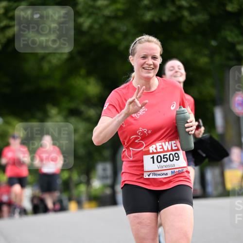 08.06.2024 - REWE Women's Run Dr. Thomas Lammeyer http://msf.ph/oto/6249575 09.06.2024 09:43:51 Laufen 10509 meine-sportfotos.de