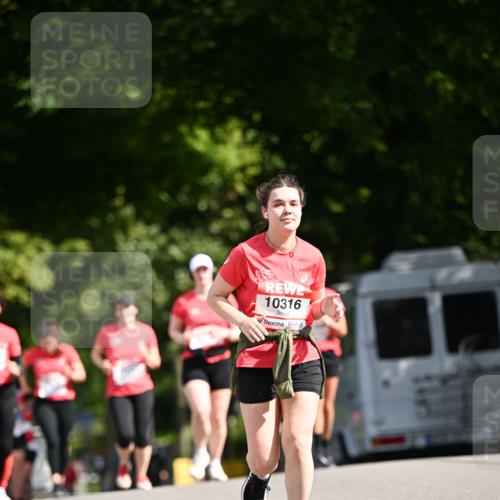 08.06.2024 - REWE Women's Run Dr. Thomas Lammeyer http://msf.ph/oto/6249775 09.06.2024 09:44:33 Laufen 10316 meine-sportfotos.de