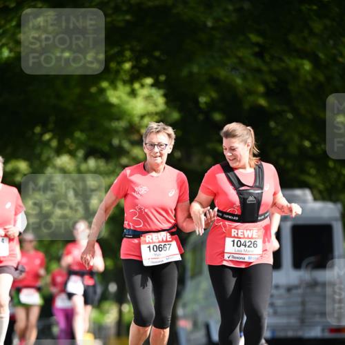 08.06.2024 - REWE Women's Run Dr. Thomas Lammeyer http://msf.ph/oto/6249989 09.06.2024 09:45:40 Laufen 3, 10667, 10426 meine-sportfotos.de