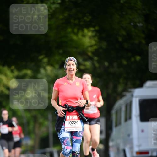 08.06.2024 - REWE Women's Run Dr. Thomas Lammeyer http://msf.ph/oto/6250307 09.06.2024 09:46:36 Laufen 10230 meine-sportfotos.de