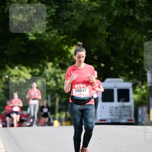 08.06.2024 - REWE Women's Run Dr. Thomas Lammeyer http://msf.ph/oto/6250499 09.06.2024 09:47:10 Laufen 10537 meine-sportfotos.de